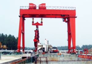 盾構(gòu)用門式起重機(jī)